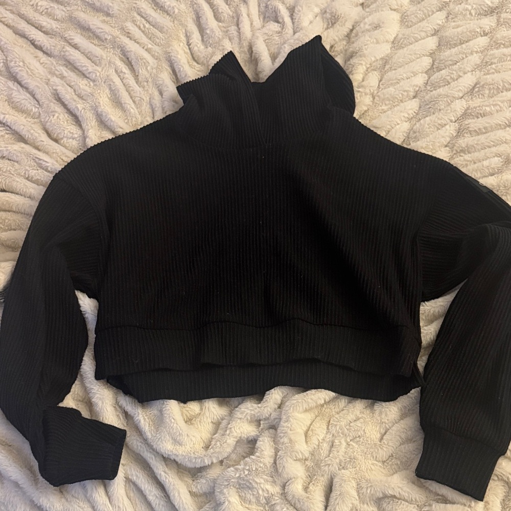 Alo Muse Black Ribbed Cropped Hoodie - Picture 3 of 3